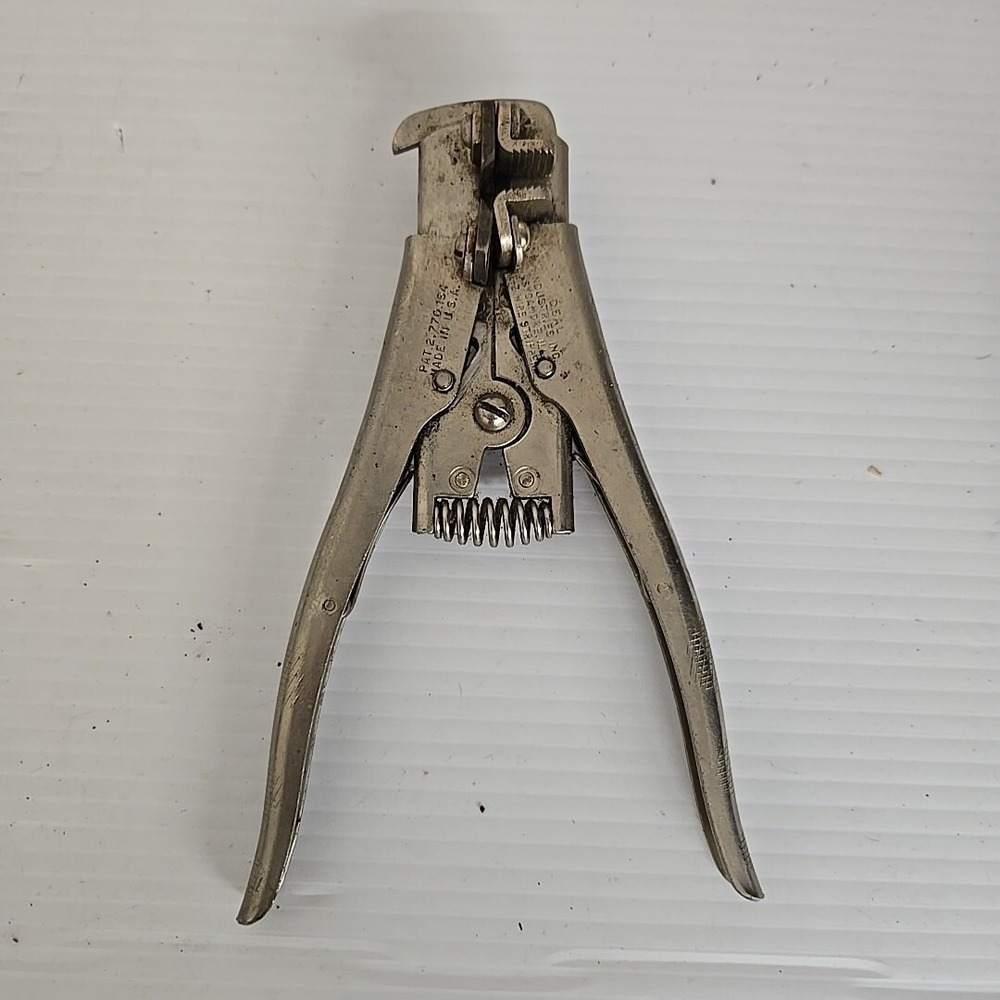 Vintage Heavy Duty E-Z Wire Stripper by IDEAL Industries USA Pat # 2.770.154
